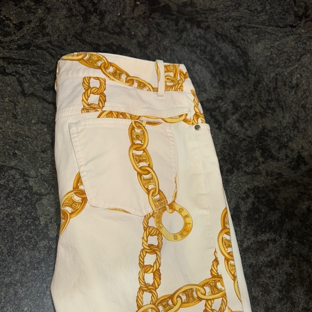 CELINE White and Gold Chain Print Women's CAPRI Jeans - Picture 7 of 16